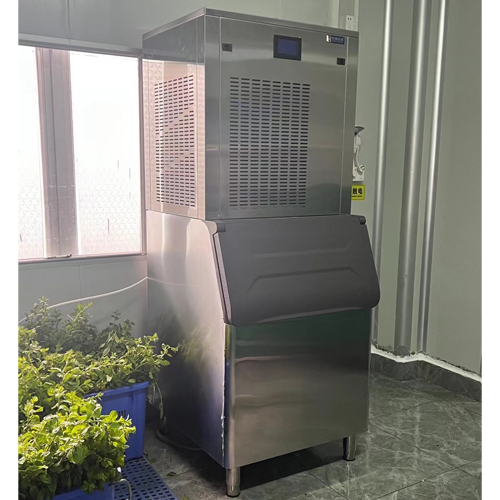 500公斤雪花制冰機(jī)交付杭州某酒店